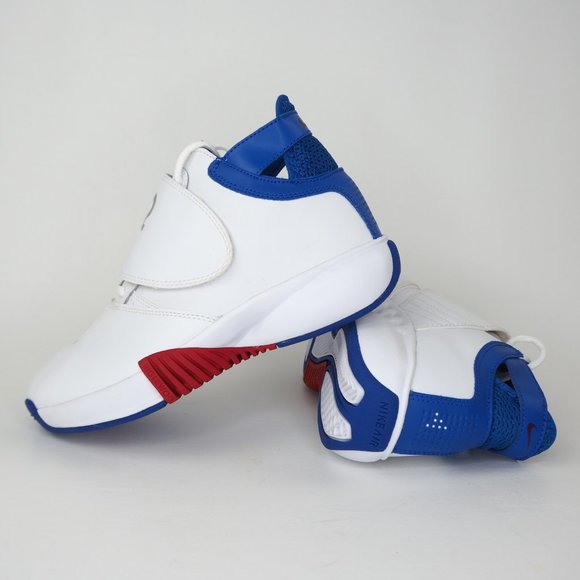 Nike Other - Nike Air P2 Ultimate Boys Shoes White/ Sylver